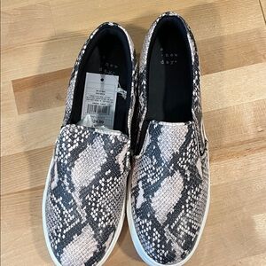 A New Day Black and White Patterned Slip-On Shoes